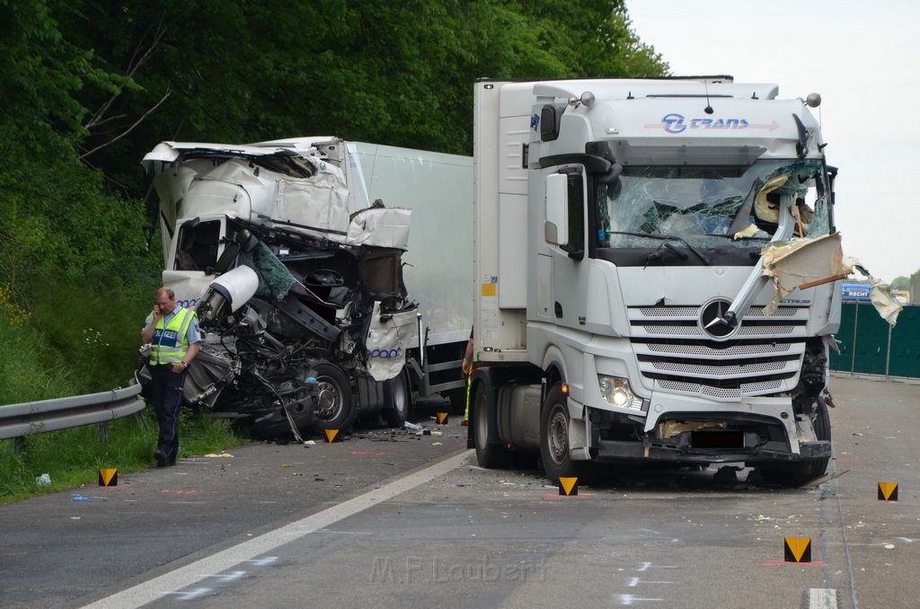 Wieder schwerer VU A 1 Rich Saarbruecken vorm AK Leverkusen P2331.JPG - Miklos Laubert